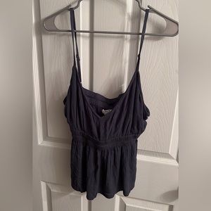 Oneill tank top, never worn but no tags! Perfect for the summer.